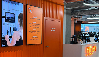 ekran reklamowy w FIT30